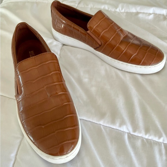 Michael Kors men/women’s(unisex) brown shoes,Barely worn,size 10,rubber outsole - Picture 9 of 14